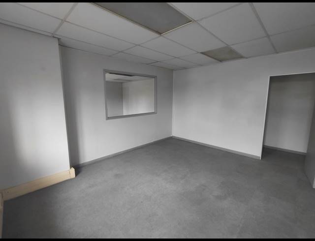 295M² OFFICE TO LET IN OLIVEDALE